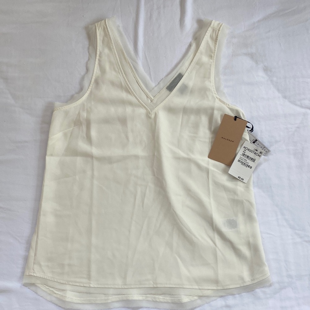 Halogen tank in Ivory cloud XS. New with tags.